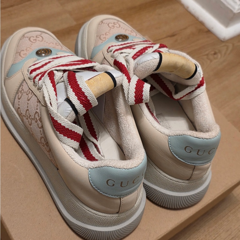 Gucci Cream and Light Blue Sneakers with Red Accents - Picture 3 of 6